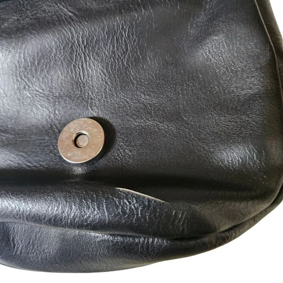Kenneth Cole Reaction Manmade Leather  Small Crossbody Purse Zipper Compartment - Picture 6 of 9